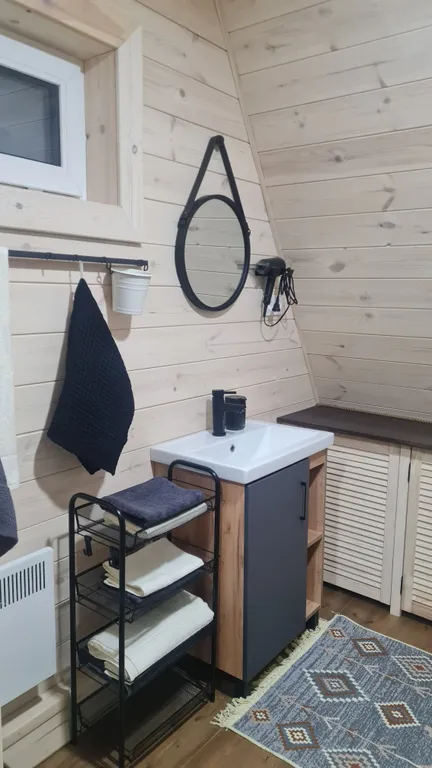 Домик в лесу Волчье логово