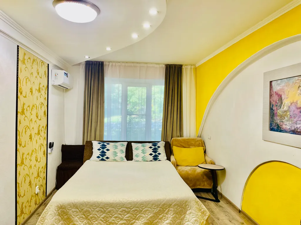 Комфортная квартира близ питьевой галереи