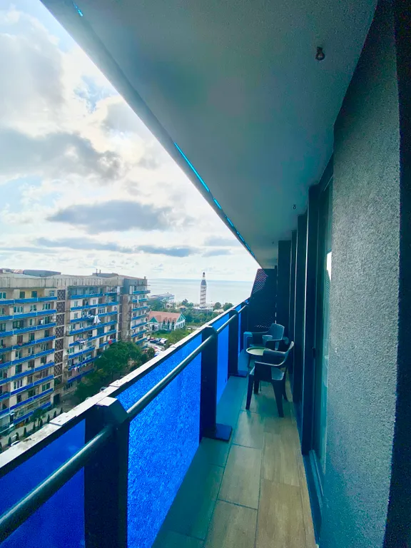 Апартамент с видом на море Orbi City