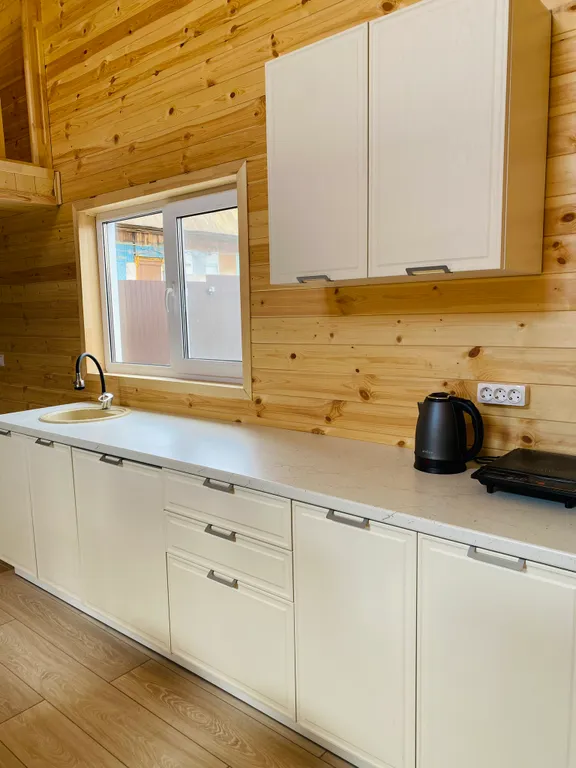 Дом Фэмэли - дом с 3-спальнями и просторной кухней-гостиной