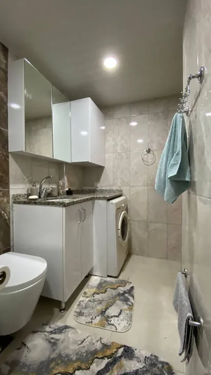 Просторная и светлая квартира у моря