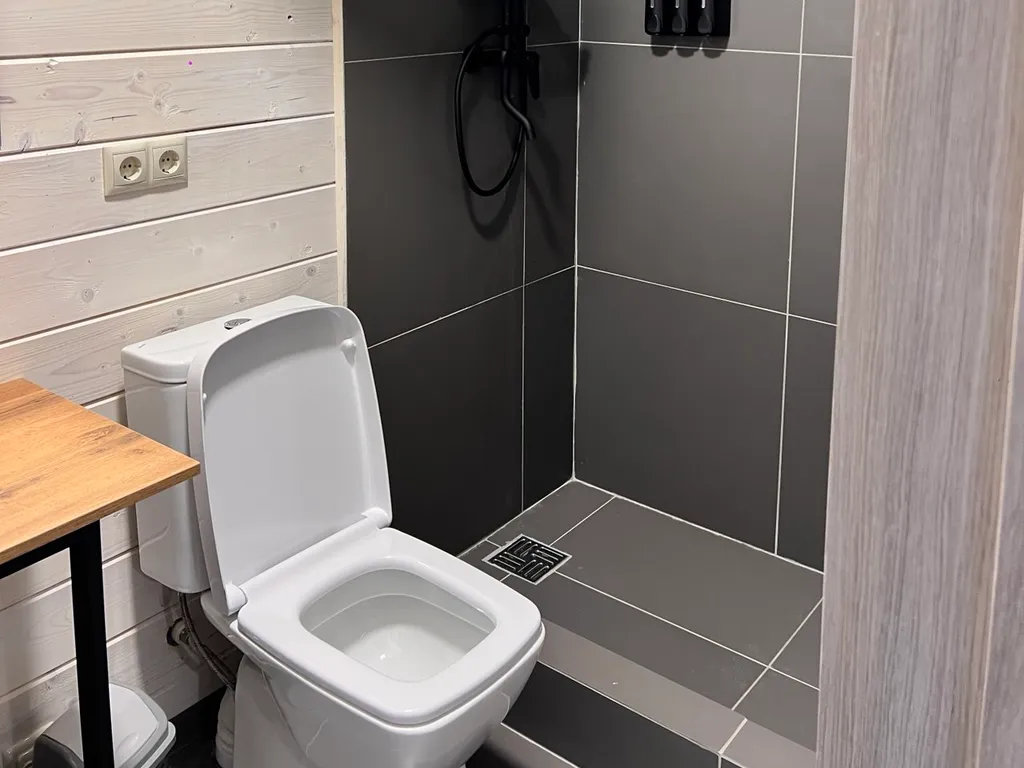 Коттедж Мини-дом с джакузи и сауной для романтического свидания — Семеновское