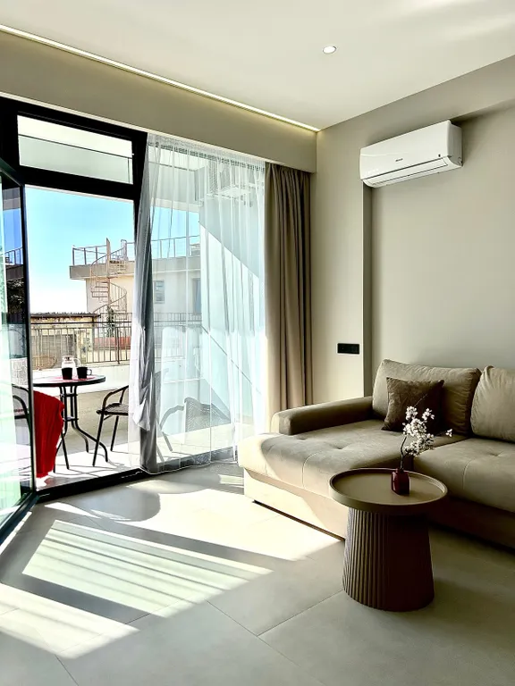 Новый однокомнатный апартамент в Гурзуфе