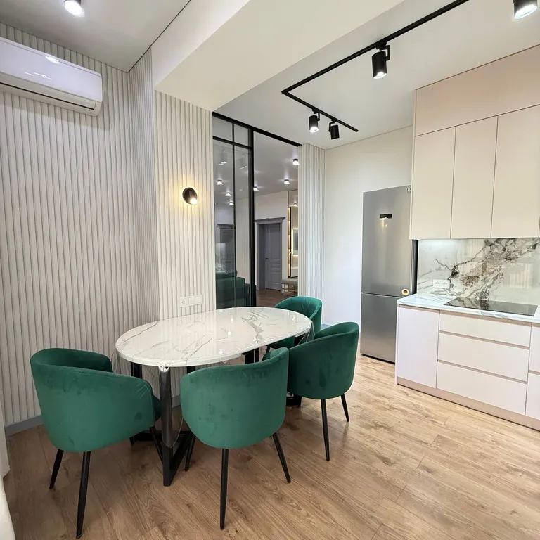 Отличная квартира в модном районе рядом с ТРЦ Мега Алматы