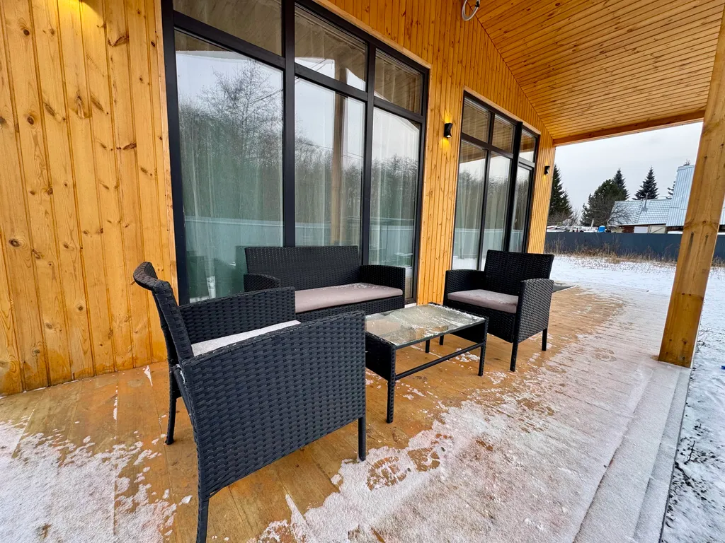 Уютный загородный дом с баней