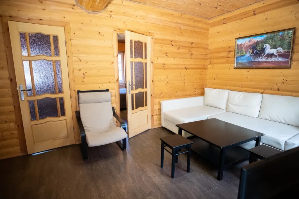 Коттедж Трёхкомнатный коттедж с видом на горы — Архыз