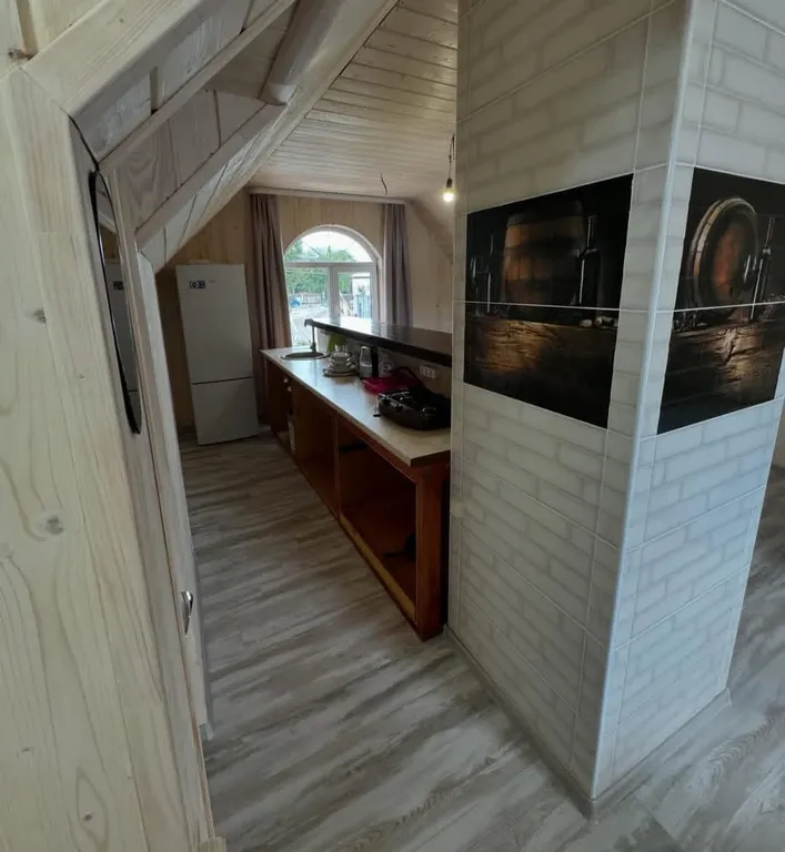 Целый этаж дома с отдельным входом