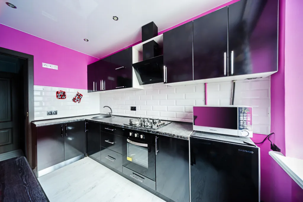 Апартамент с балконом около центра столицы