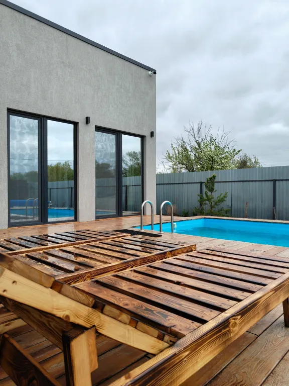 Уютный дом с русской баней из ольхи и тёплым бассейном