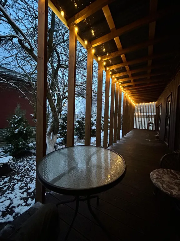 Стильный дом из морского контейнера