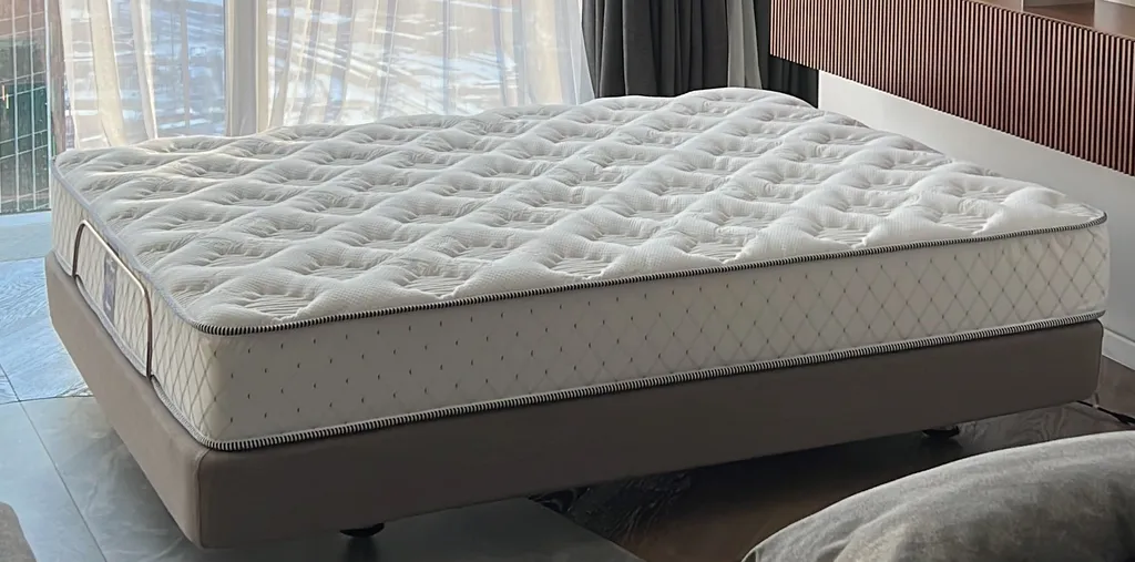 Дизайнерский апартамент для романтических встреч