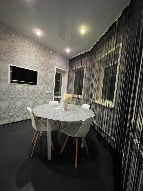 Уютный дом в черте города