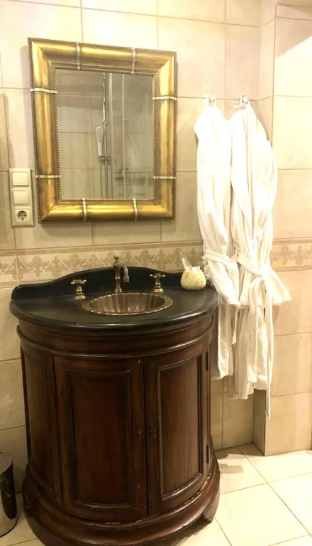 Коттедж Коттедж Свой Чешски Крумлов в Москве — Москва