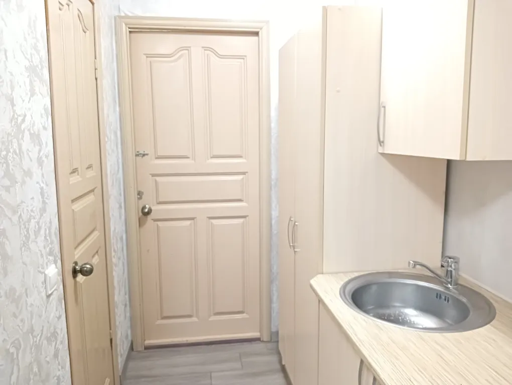 Студия на остановке Округ Галле