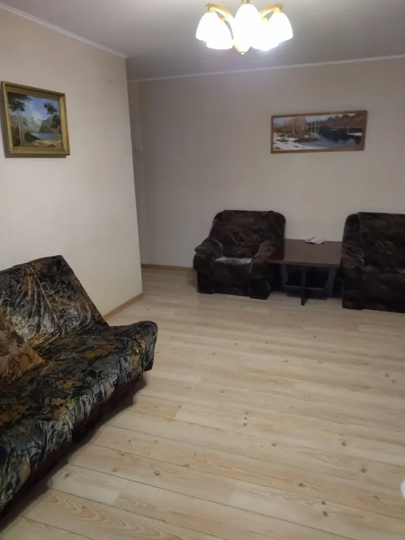 Скромная квартира с изолированными комнатами в центре