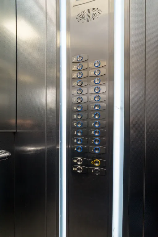 Поделам просторная евродвушка у МТС hall