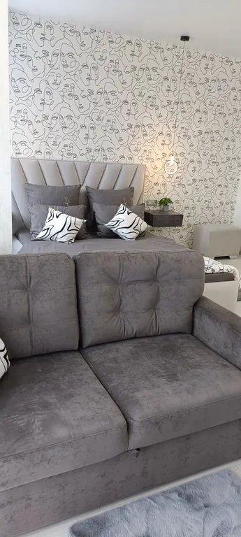 Новый апартамент с видом на лес