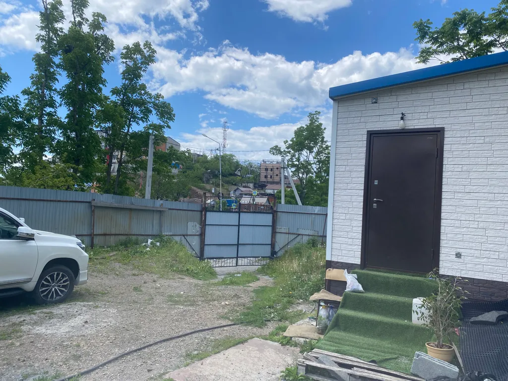 Дом в красивом районе