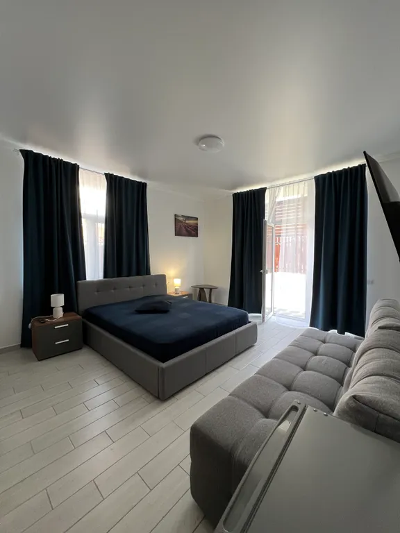 6-комнатный Дом