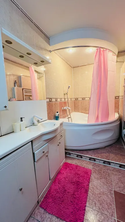 Отдельная комната недалеко от центра города