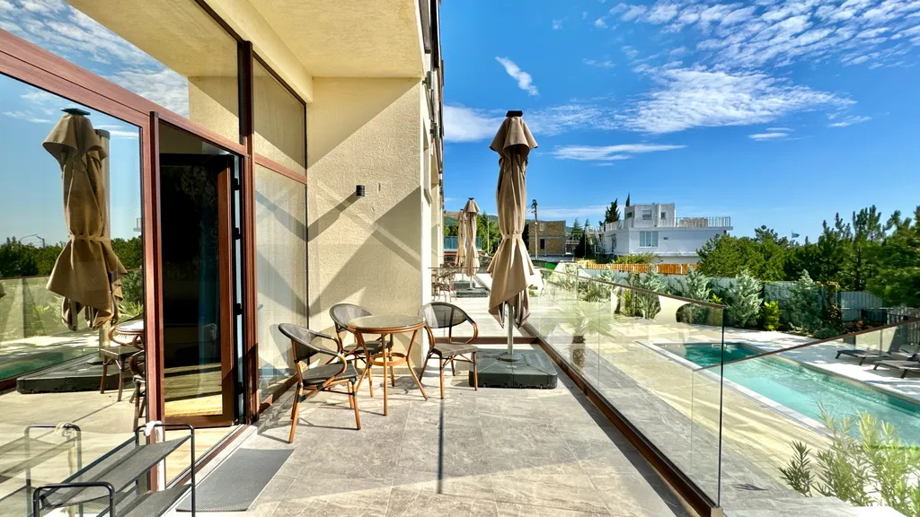 Таунхаус Панда в лесной зоне с подогреваемым бассейном и баней Кореиз