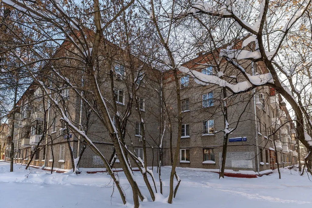 Квартира 2-комнатная квартира на 1 этаже рядом с ФМБЦ им. А.И. Бурназяна — Москва