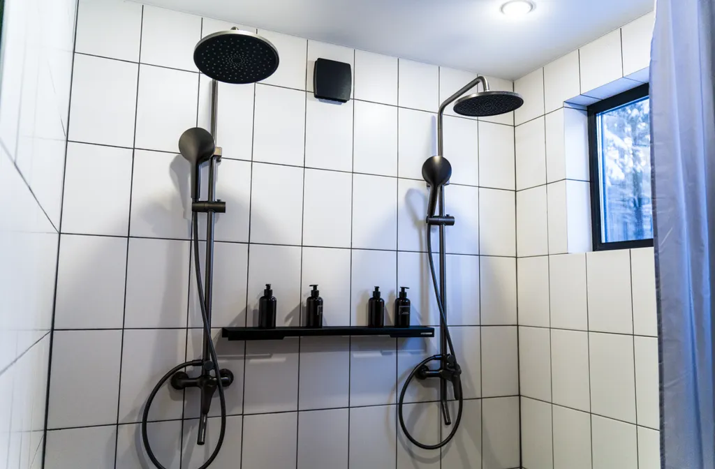 Дом из металлических морских контейнеров