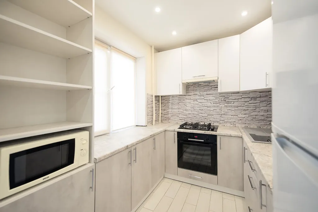 4-комнатная Квартира