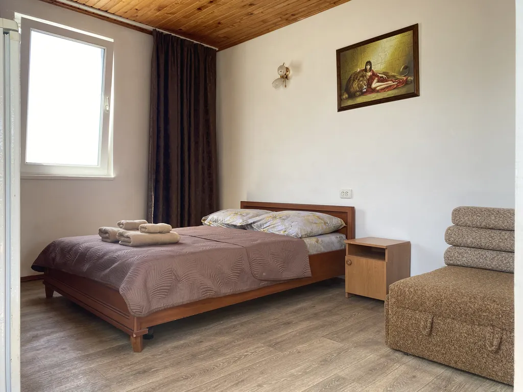 Коттедж 1-комнатный Дом — аренда посуточно в Оленевка