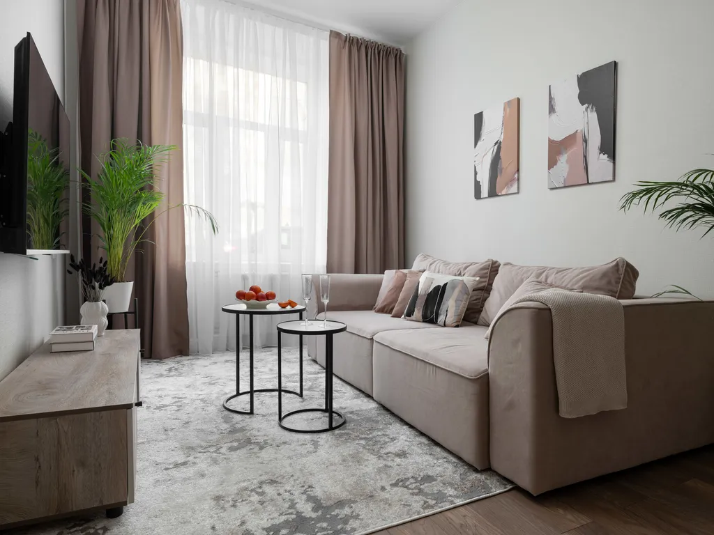 Дизайнерская четверка на патриарших прудах