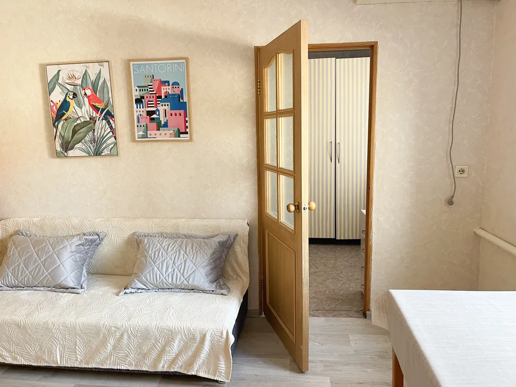 Просторная теплая двухкомнатная квартира