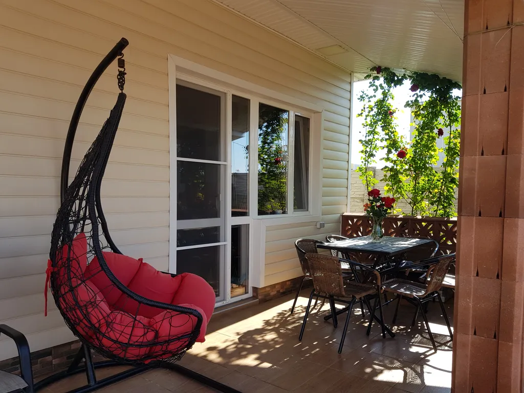 Трёхкомнатный дом у моря под ключ в пригороде