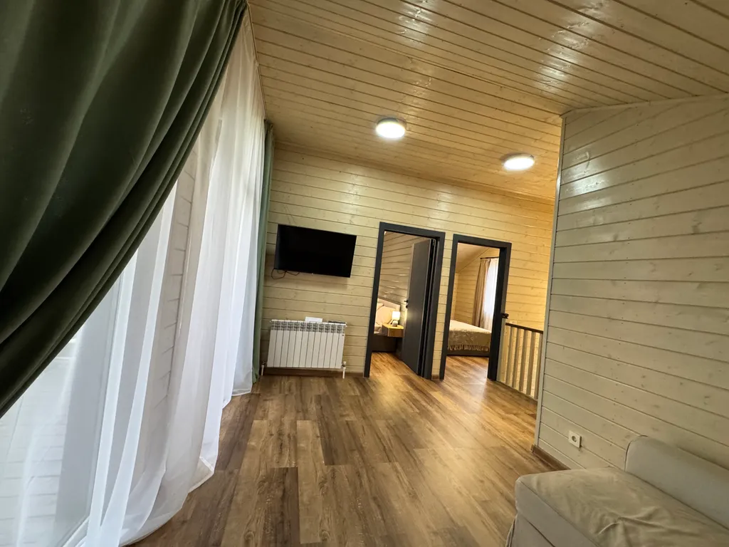 Барнхаус NaHolme с видом на горы и реку