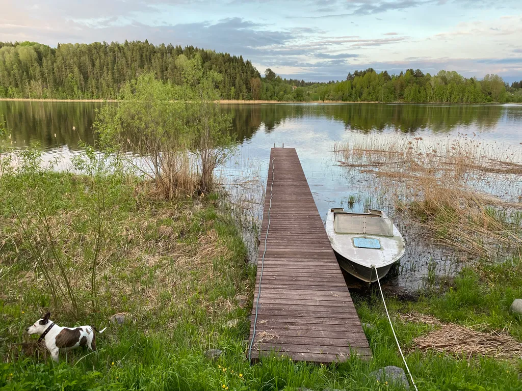 Коттедж на берегу озера