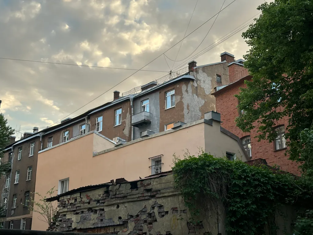Квартира Квартира Гостемания в старинном доме-флигеле на Петроградской стороне — Санкт-Петербург