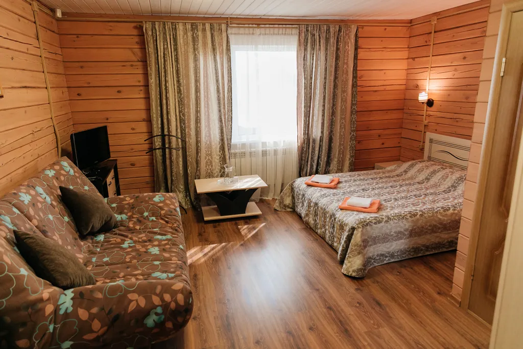 Коттедж с баней и беседкой у Вотчины Деда Мороза