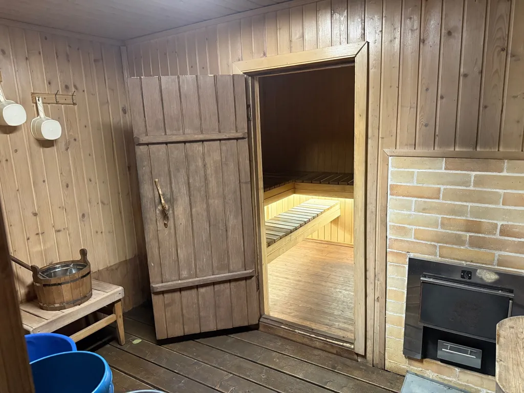 Дом на берегу