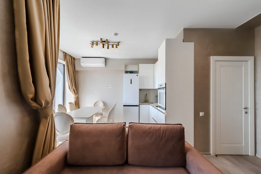 Двухэтажный апартамент с круглогодичным бассейном и залом