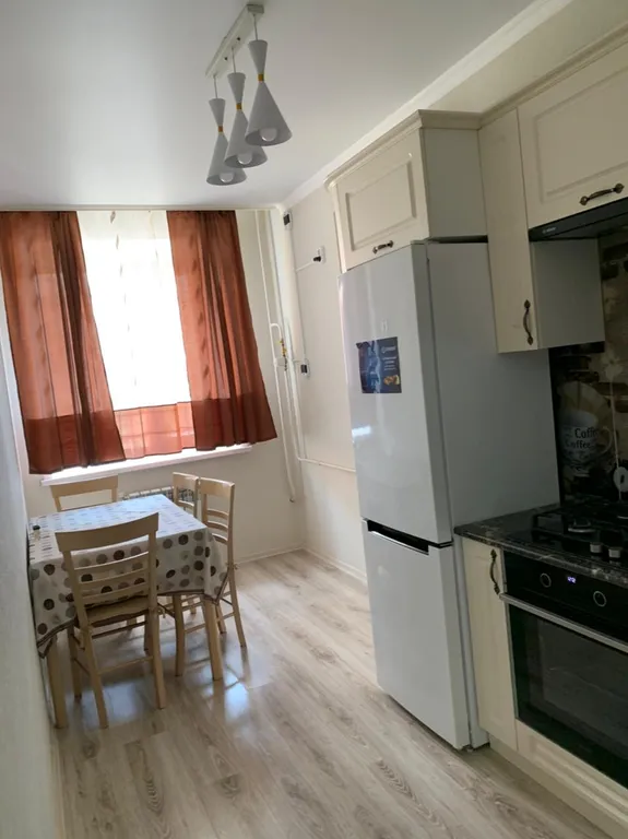 Хорошая квартира, в спокойном жилом дворе