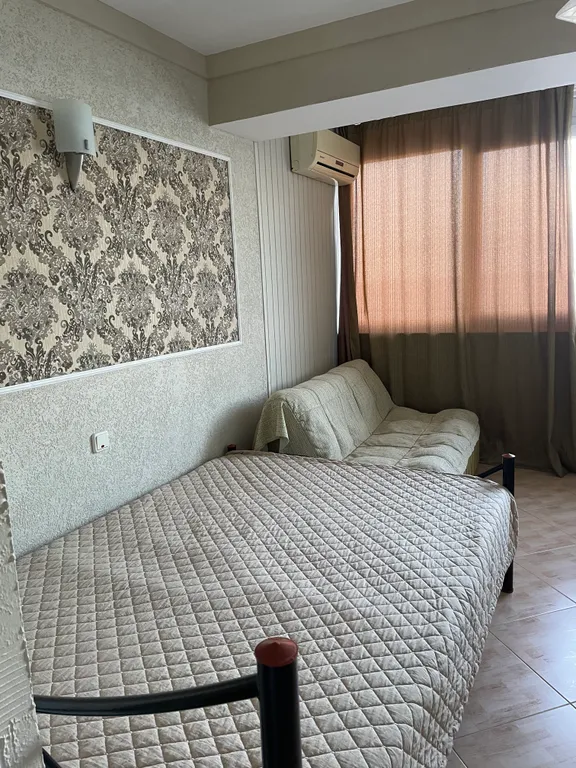 Эллинг-студия с видом на море, Восточная набережная