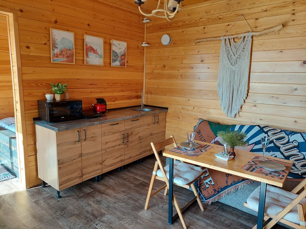 Уютный домик с сауной и мангалом на берегу Ангары