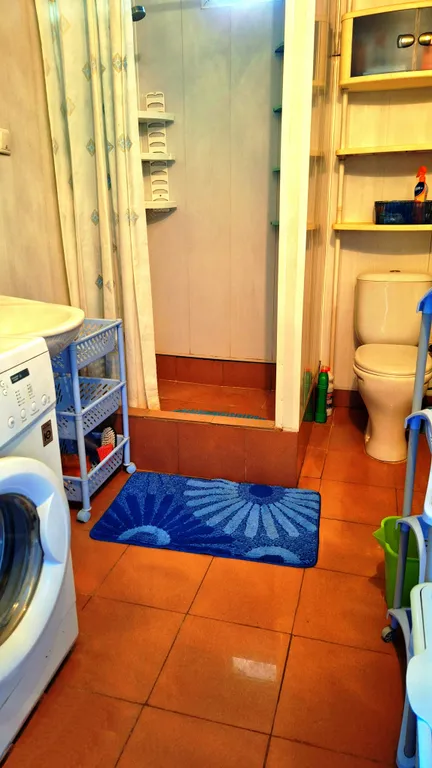 Уютная комната эконом класса с морем напротив