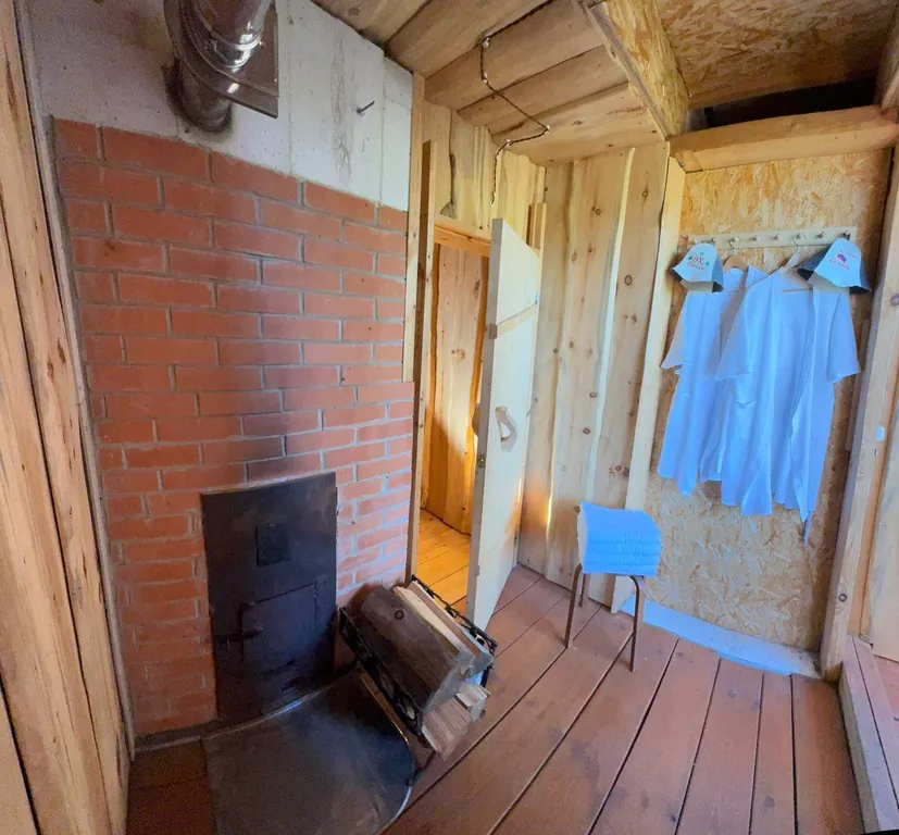 Коттедж Атмосферный Лесной домик, баня на дровах, чан на берегу реки в лесу — Старово