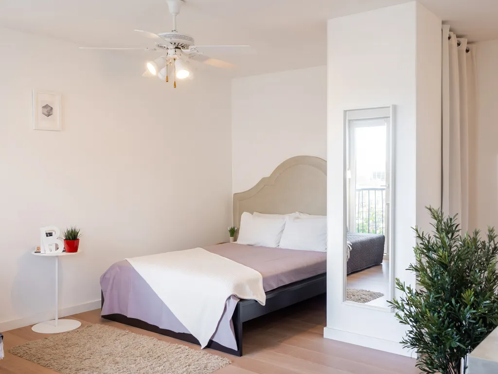 Квартира Квартира Центр, на набережной, с видом на Екатеринбург-Сити — Екатеринбург