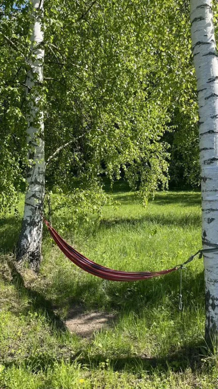 Домик на берегу Оки на территории сельской усадьбы Варежка