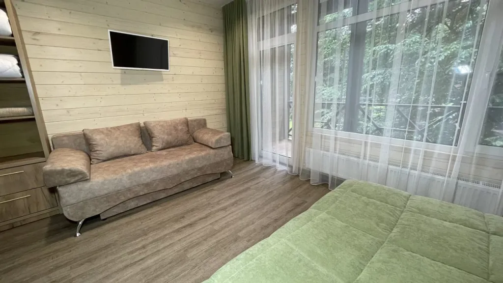 4-комнатная Квартира