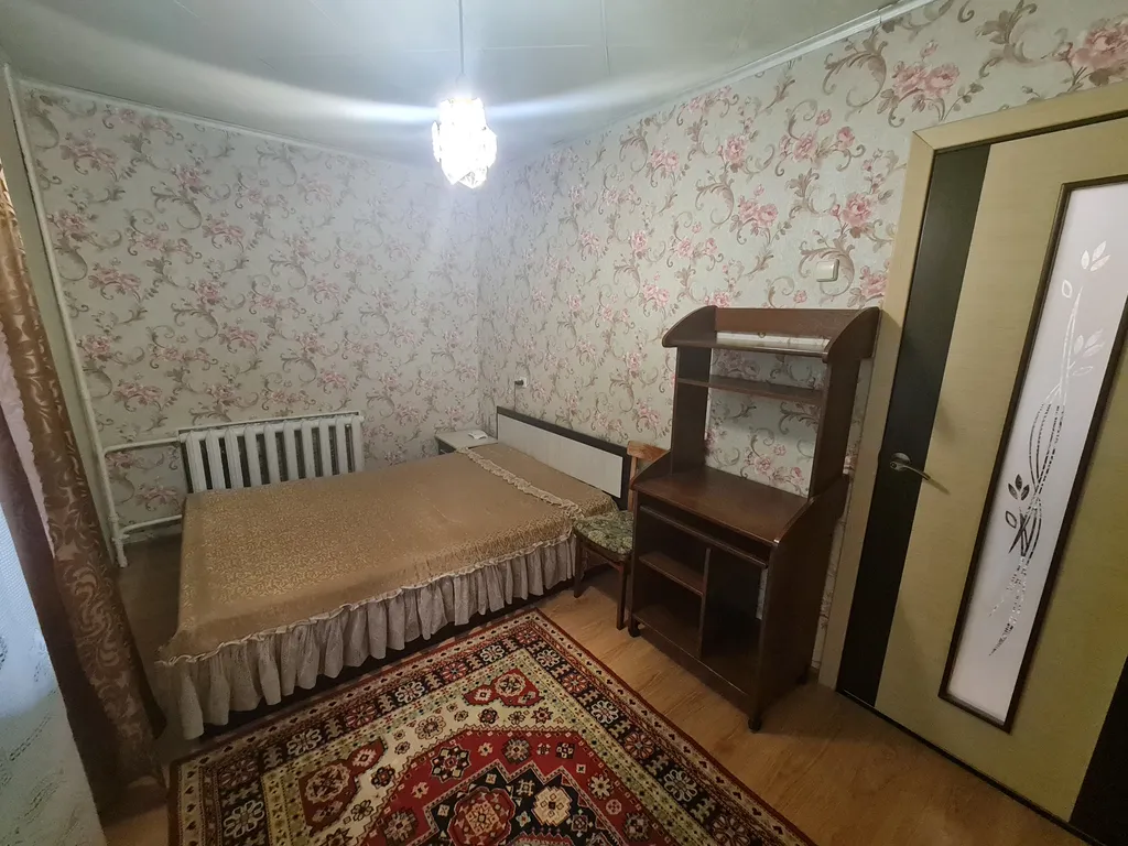 2-комнатная квартира на 1-м этаже в центре военного городка