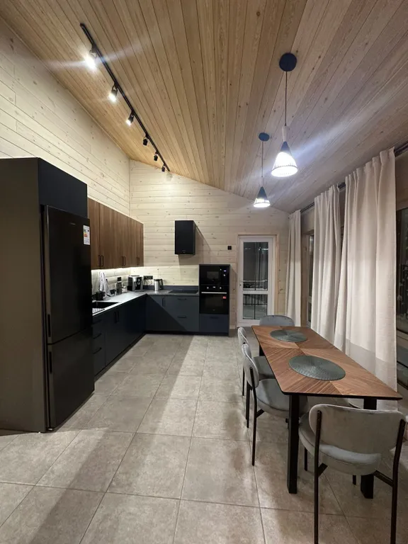 Дом из дерева на Кедровой