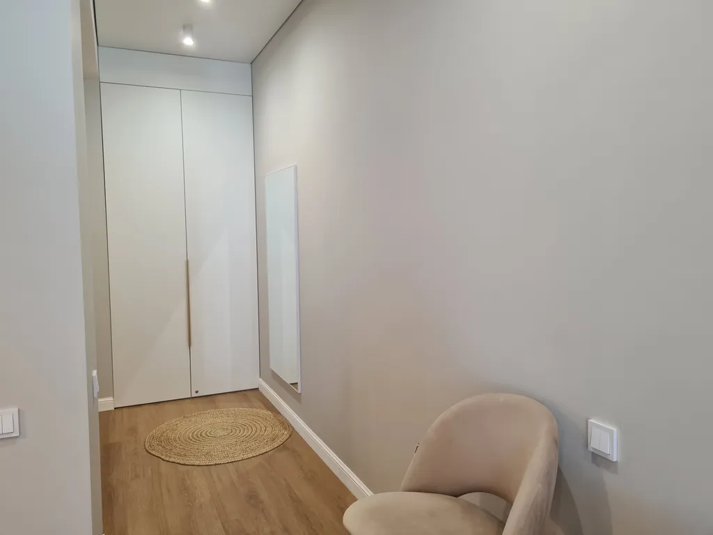 Квартира Дизайнерская квартира-студия у моря с видом на бассейн — Севастополь