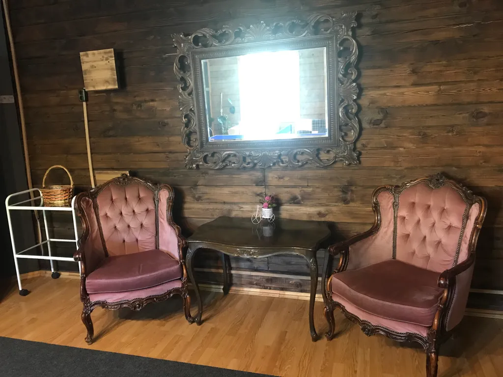 Уютный дом в черте города